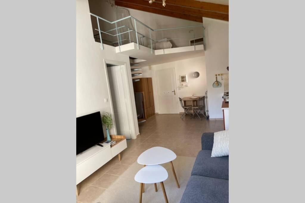Attic Studio Stay Kalamata Exterior foto